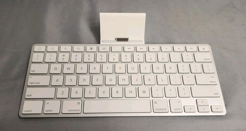 Apple ipad keyboard - apple, dock